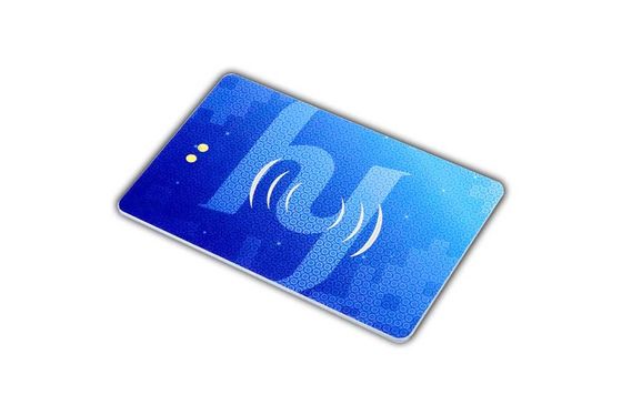 El presionar frío recargable de la tarjeta de crédito de la tinta de E con la pantalla/los botones activos de la tinta